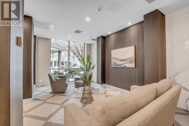 Building Photo - 215 Wynford Dr