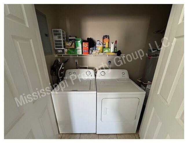 Foto del edificio - 2BR/2.5BA FOR RENT