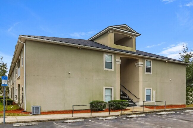 Foto del edificio - 5200 Playpen Dr