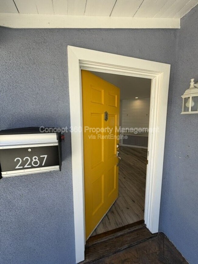 Foto del edificio - 2287 Belmont Ave