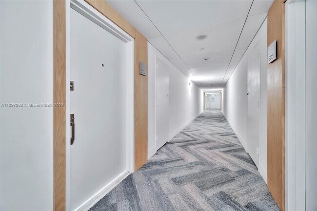 Foto del edificio - 199 Ocean Ln Dr