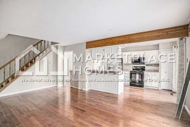Building Photo - 2341 Graystone Dr