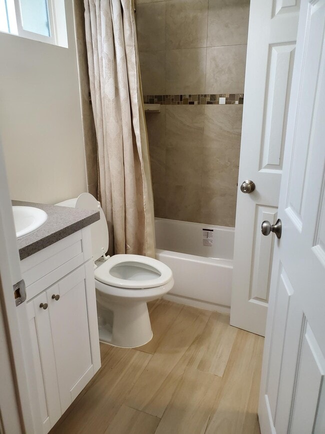 Foto del edificio - 4322 Normal Ave