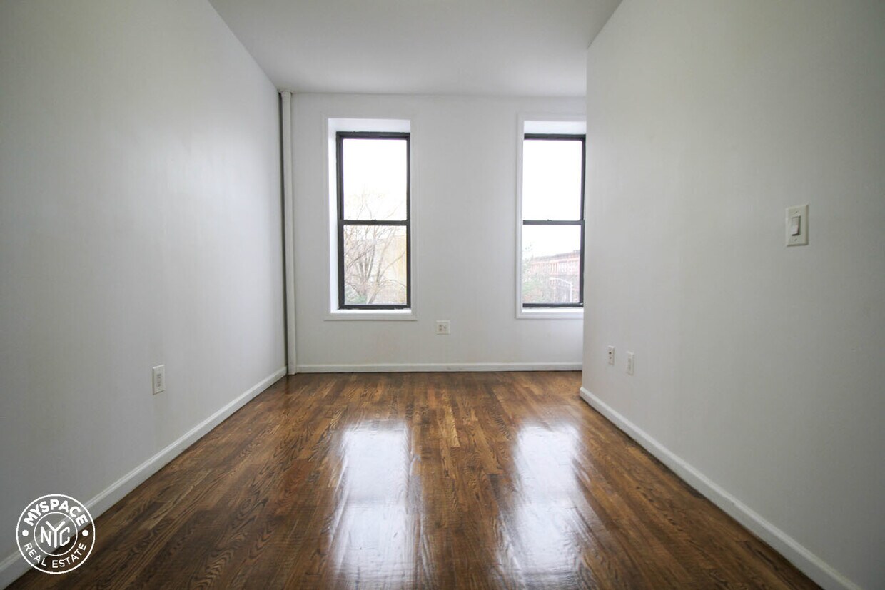 Foto del edificio - 518 Willoughby Ave