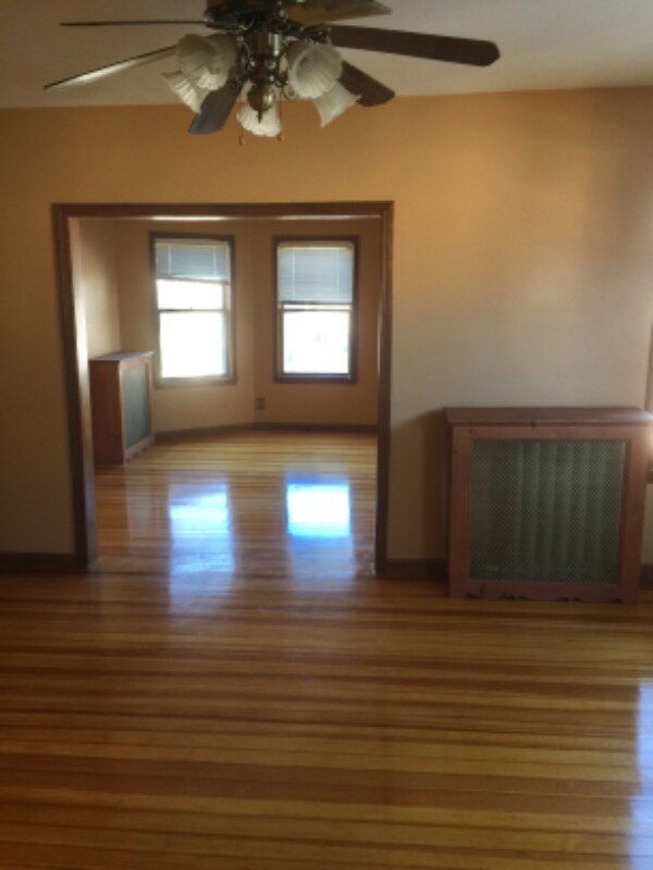 15 Norfolk Ave Unit 15, Swampscott, MA 01907 Room for Rent in
