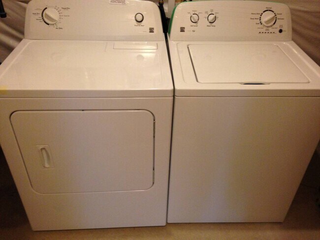 Foto del edificio - 21215 Fairhunt Dr