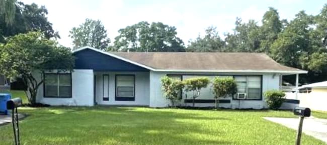 2 bedroom 1 bath in a quiet neighborhood - 2 bedroom 1 bath in a quiet neighborhood House