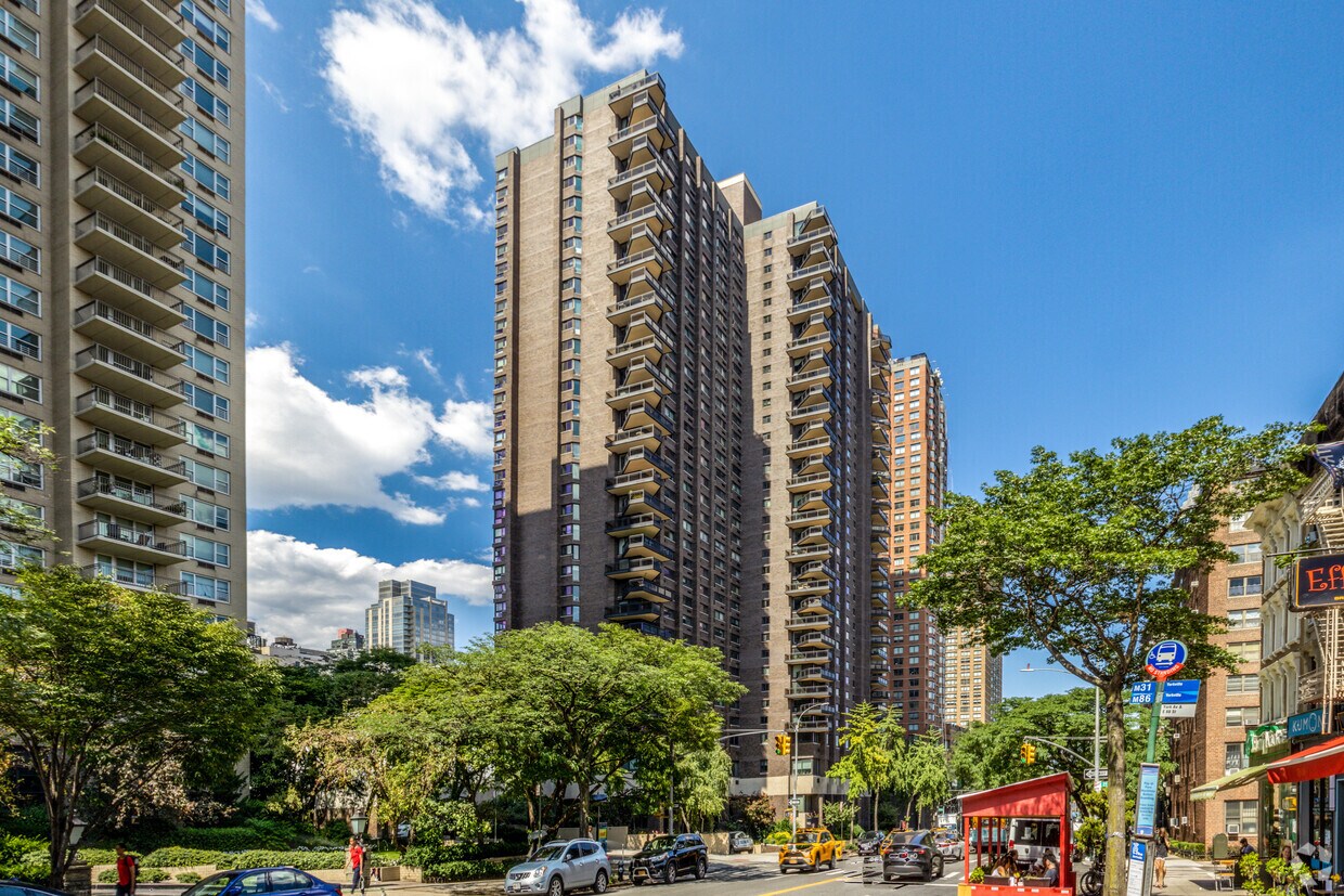 Foto principal - East River Tower