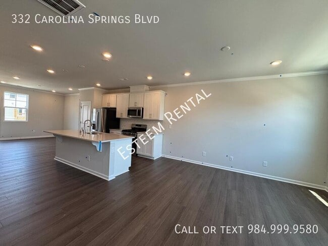 Building Photo - 332 Carolina Spgs Blvd