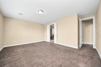 Building Photo - 27419 Canyon Reach Dr