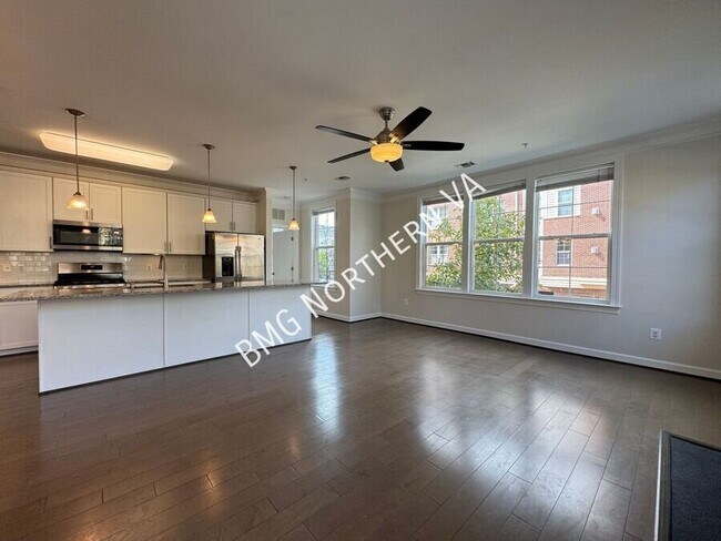 Building Photo - 13740 Endeavour Dr