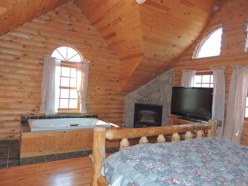 Foto del edificio - 817 N Lake Leelanau Dr