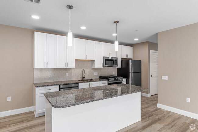 3BR, 2BA - 1,357SF - Kitchen - French Park Apartments