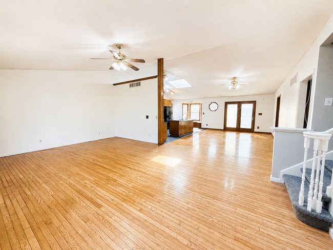 Building Photo - 6239 SW Wanamaker Rd
