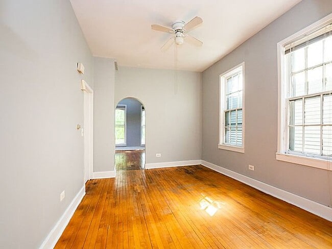 Building Photo - 1834 N Bissell St
