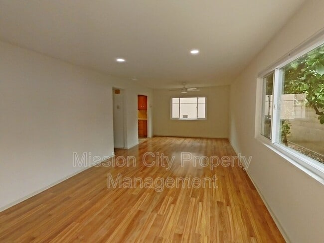 Foto del edificio - 916 San Andres St