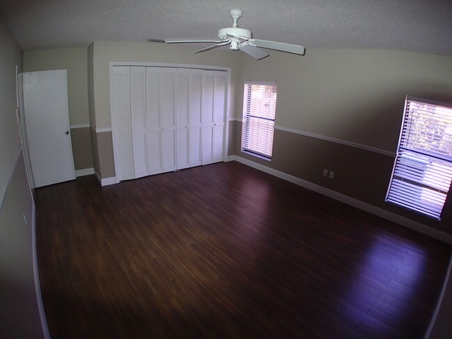 Building Photo - 15130 SW 164th Ave