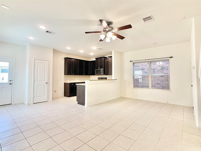 Building Photo - 17114 Taffaine Dr
