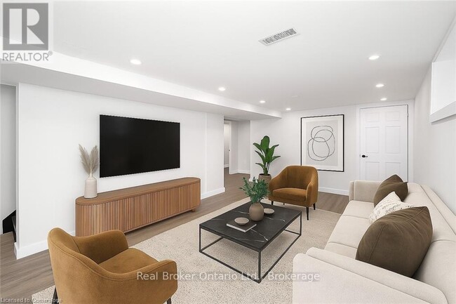 Building Photo - 3386 Palmer Dr