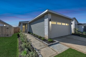 Building Photo - 3020 Gunnersbury Dr
