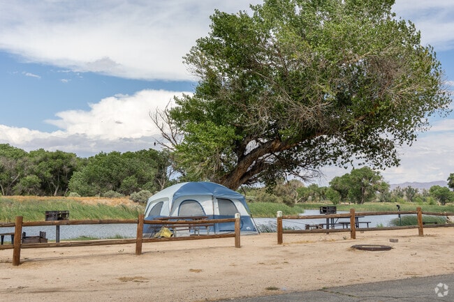 Serene outdoor haven with camping, fishing, hiking, and nature center along the Mojave River.