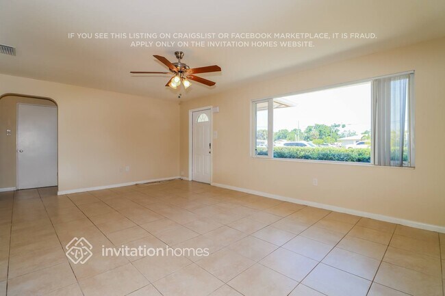 Foto del edificio - 11018 102nd Ave N