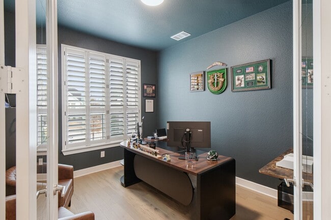 Building Photo - Stunning 4-Bedroom Luxury Residence with Bonus Office in the Prestigious Walsh Community LIKE NEW!