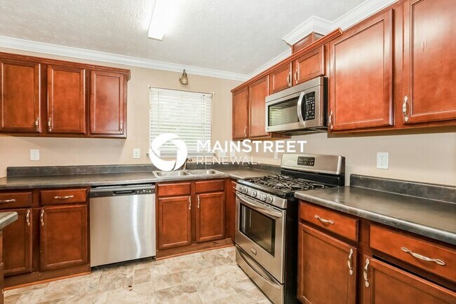 Foto del edificio - 3 Bedroom Pet-Friendly Home in Conyers, GA with Main Street Renewal