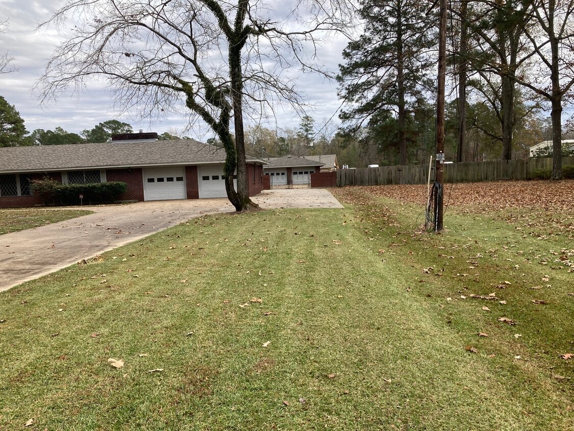 151 Rowland Dr, Monroe, LA 71203 House Rental in Monroe, LA