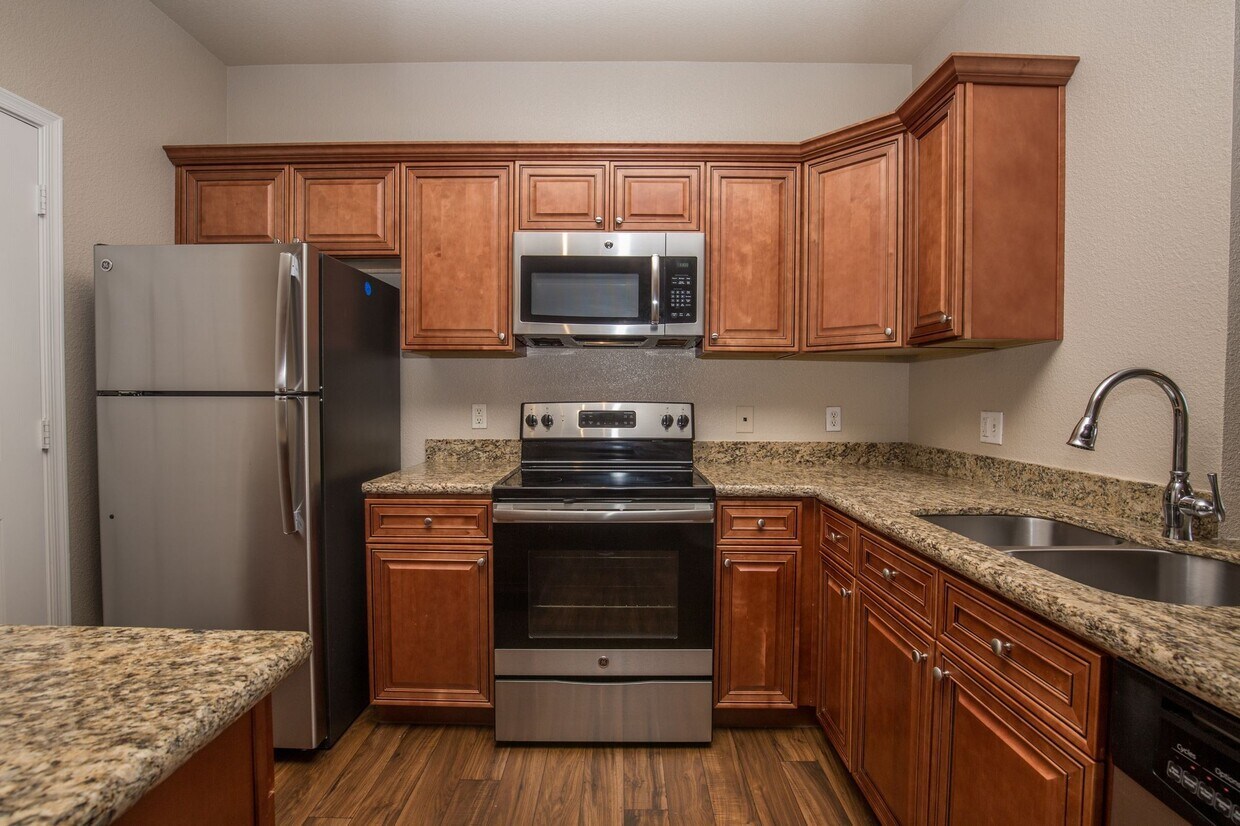 Azure Creek At Tatum Ranch Apartments Cave Creek, AZ