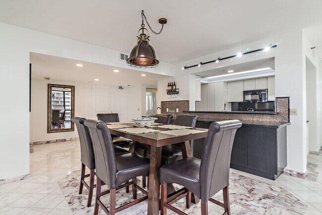 Building Photo - 4000 N Ocean Dr