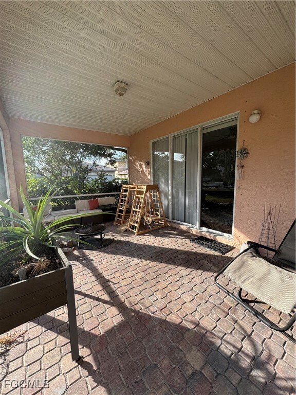 Foto del edificio - 9450 Silver Pine Loop