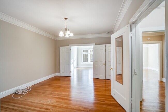 Building Photo - 1556 Filbert St