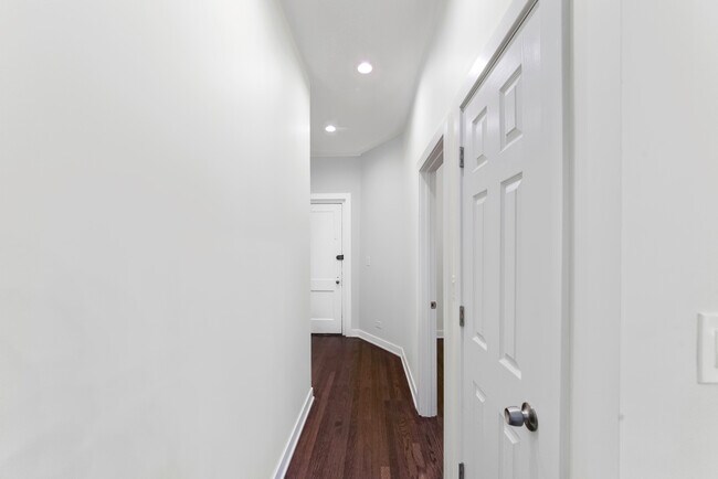 Foto del edificio - 1352 W Catalpa Ave