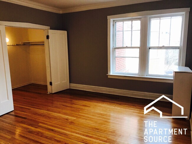 Foto del edificio - 3932 N Keeler Ave