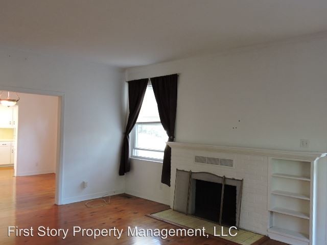 Building Photo - 418 N Meridian St