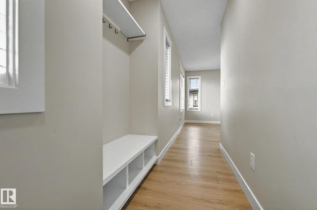 Building Photo - 1530 Tamarack Blvd NW