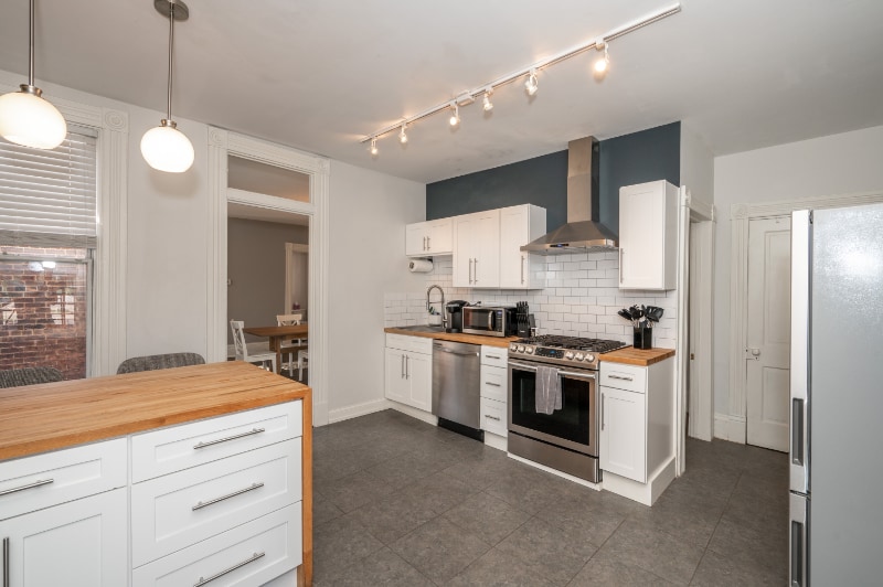 225 W 4th St Unit 2, Covington, KY 41011 Apartment for Rent in