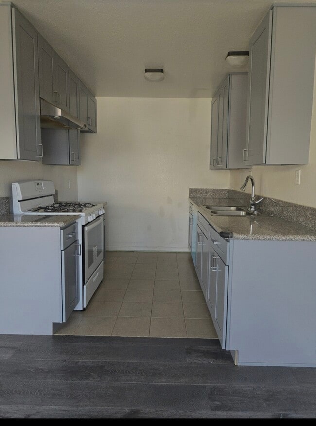 Building Photo - 7322 Cerritos Ave