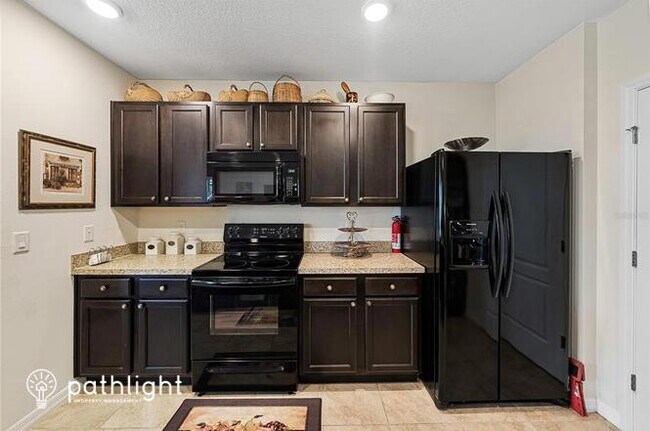 Building Photo - 289 Saint Georges Circle