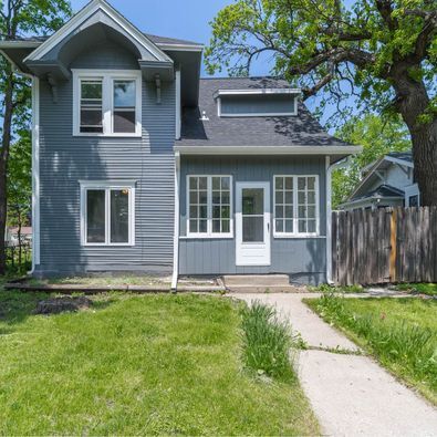 Primary Photo - 827 Euclid Ave