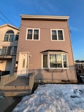 Building Photo - 5 Whitman Ave