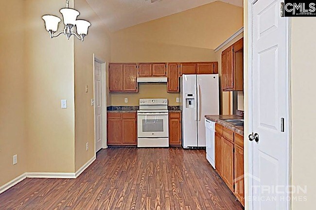 Building Photo - 113 Carriage Oaks Dr
