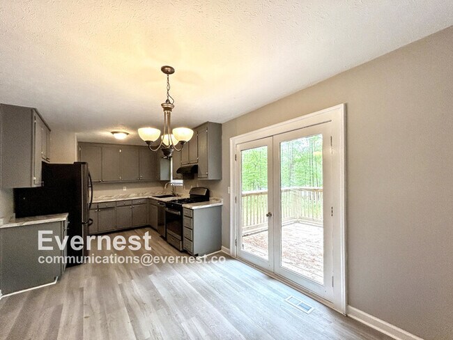 Building Photo - 8937 Tweeddale Dr