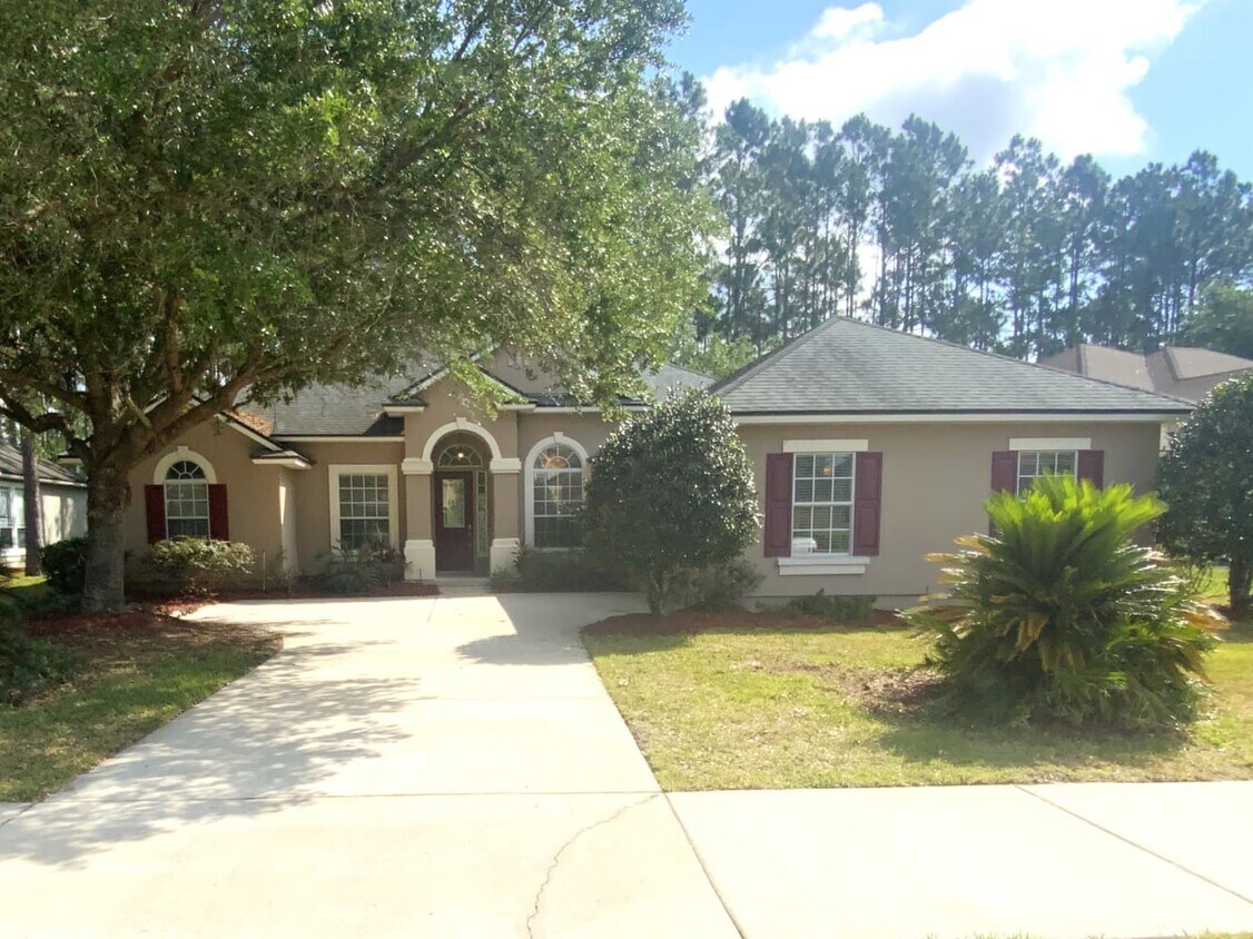 Foto principal - 3990 Royal Pines Dr