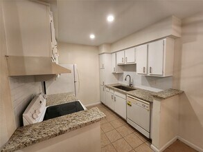 Building Photo - 2250 Bering Dr