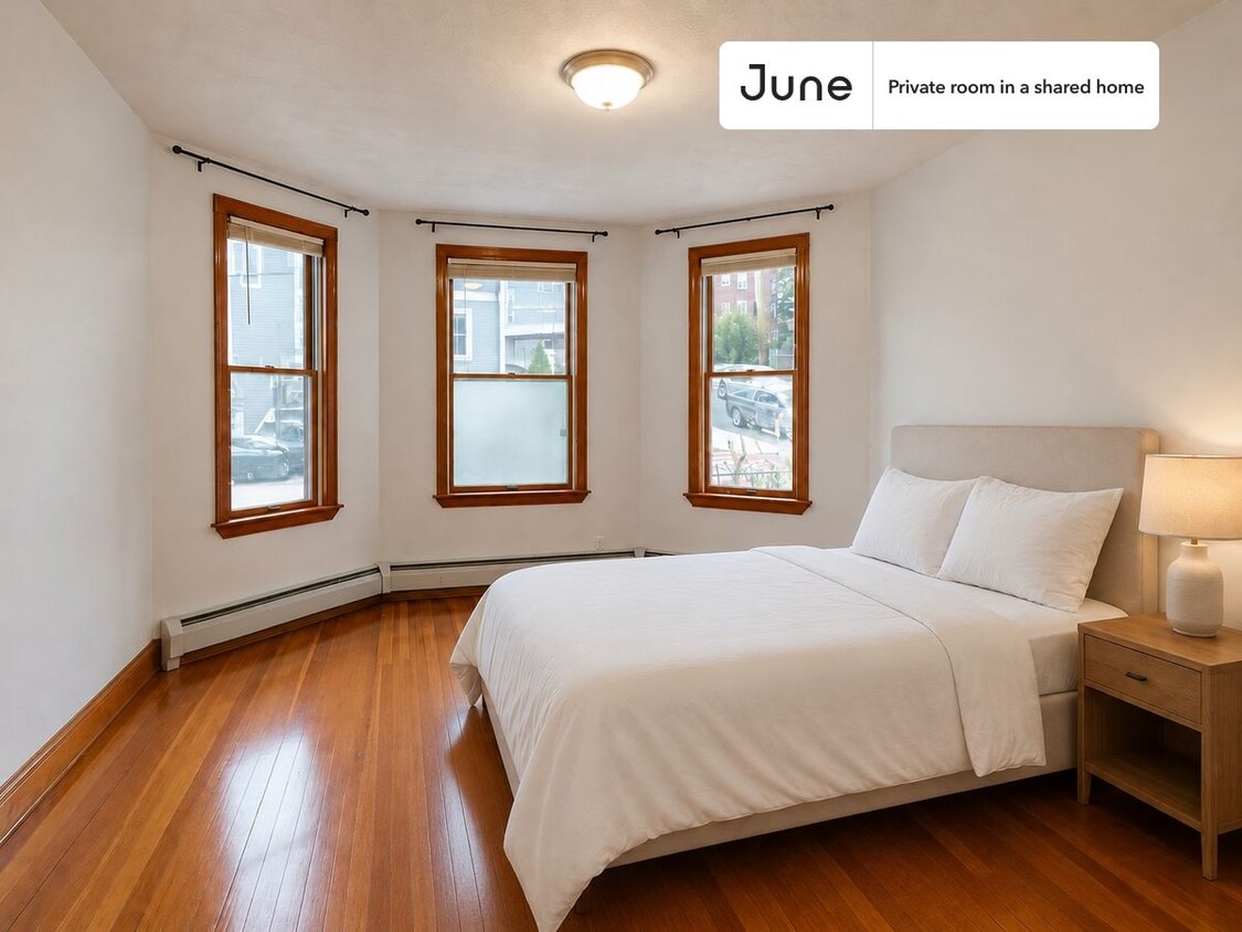 Room in Shared 5 bed/1 bath home - Room in Shared 5 bed/1 bath home
