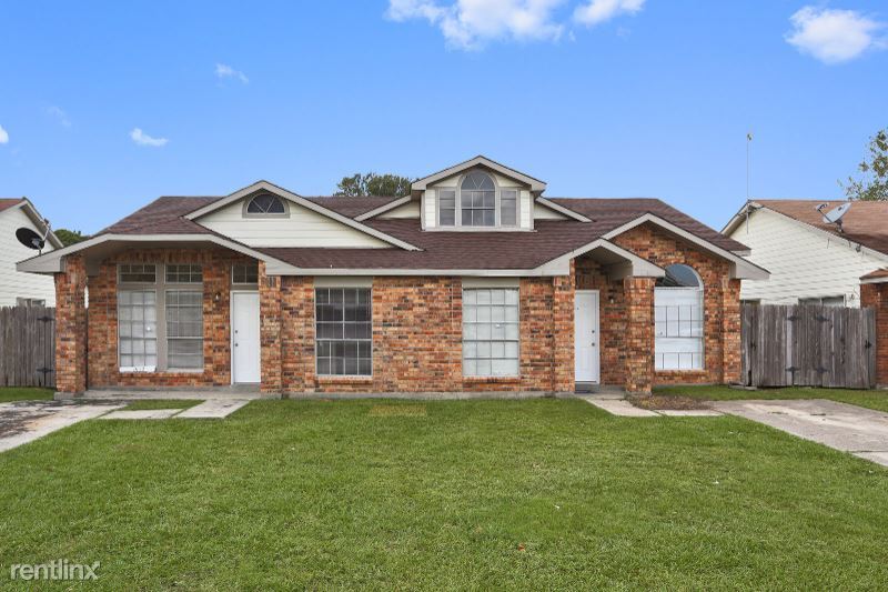 1736 Montbatten Dr, Marrero, LA 70072 Townhome Rentals in Marrero LA