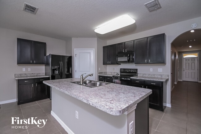 Building Photo - 3207 Pemberly Pk Dr