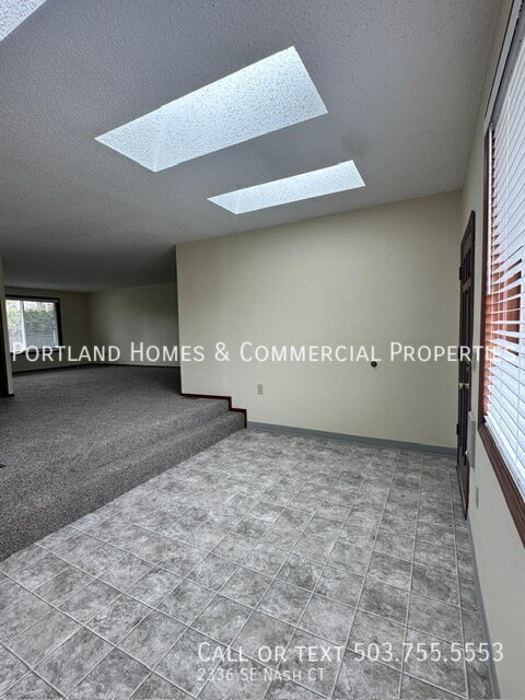 Foto del edificio - 2336 SE Nash Ct